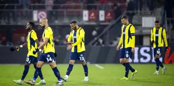 Fenerbahçe, UEFA Avrupa Ligi'nde AZ Alkmaar'a 3-1 Kaybetti