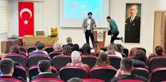 Üniversite Öğrencilerine Seminer ve Moral Gecesi Düzenlendi