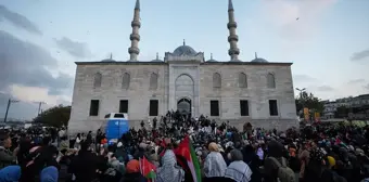 Sultanahmet'ten Eminönü'ne Filistin İçin Protesto Yürüyüşü