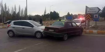 Konya'da Trafik Kazası: 2 Yaralı