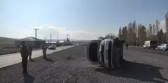 Ağrı'da Trafik Kazasında 3 Kişi Yaralandı