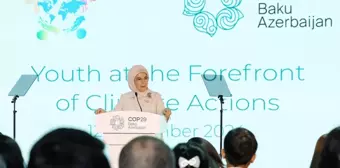 Emine Erdoğan, COP29'da iklim gönüllüsü gençlerle bir araya geldi