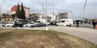 Kocaeli'de Park Halindeki Minibüste Cansız Bedene Ulaşıldı