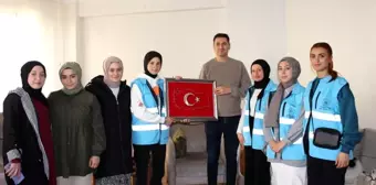 Erzincan Öğrenci Yurt Müdürlüğü'nden Yaralı Polis Memuruna Anlamlı Ziyaret