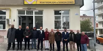 Kırklareli Valisi Uğur Turan, İnsani Yardımlaşma Derneğini Ziyaret Etti