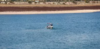 Adana'da Deniz Bisikletiyle Baraj Gölüne Düşen Kız Çocuğu İçin Arama Çalışmaları Devam Ediyor