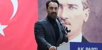 AK Parti'li Arınç'tan Manisa Büyükşehir Belediye Başkanı Zeyrek'e eleştiri