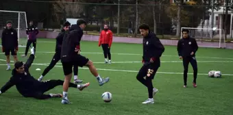 Anadolu Üniversitesi Futbol Takımı Karşıyaka Maçına Hazır