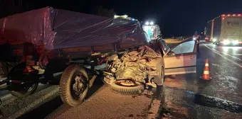 Edirne'de Traktörle Otomobil Çarpıştı: 1 Kişi Hayatını Kaybetti