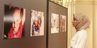 Sığınmacıların Çocuk Hakları İçin Fotoğraf Sergisi Taksim'de Açıldı