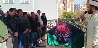 Pendik'te Sevgilisi Tarafından Öldürülen Kadın Toprağa Verildi