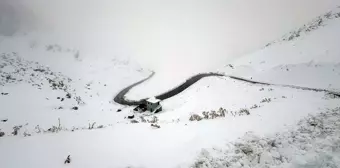 Van-Bahçesaray Kara Yolu Yeniden Ulaşıma Açıldı