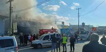 Niğde'de Oto Sanayi Sitesinde Yangın: 3 Araç Kullanılamaz Hale Geldi