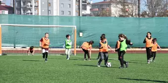 Artvin'de 'HerBirey İçin Futbol' Şenliği Başladı