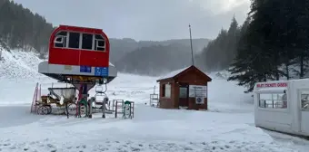 Yıldıztepe Kayak Merkezi'nde Kar Yağışı Turizmcileri Umutlandırdı