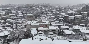 Karabük'te Mevsimin İlk Karı Yağdı