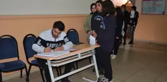 Muş'ta Öğrencilere Skolyoz Taraması Başlatıldı