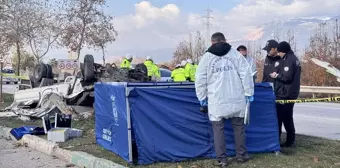 Bursa'da Kamyonet Kazası: 2 Kişi Hayatını Kaybetti