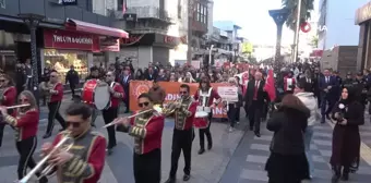 Mersin'de Kadına Yönelik Şiddete Karşı Farkındalık Yürüyüşü Düzenlendi