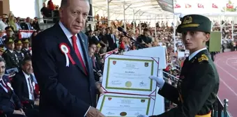 Cumhurbaşkanı Erdoğan'dan disipline sevk edilen teğmenlerle ilgili dikkat çeken sözler