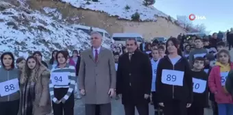 Hakkari'de Köy Yolu Atletizm Antrenmanlarına Açıldı