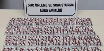 İzmir'de Uyuşturucu Operasyonu: 784 Sentetik Ecza Ele Geçirildi