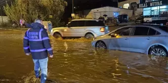 Bodrum'da Sağanak Sel Felaketi: Evler Su Bastı