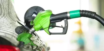 Petrol beklenen düşüş akaryakıt fiyatlarını da aşağı çekebilir