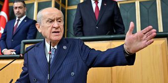Bahçeli, Dervioğlu'nun fırlattığı idam ipini makam odasına astı