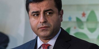 Selahattin Demirtaş, hain terör saldırısını kınadı 'Sorunların siyaset yoluyla çözülmesini kanla kesmeye çalışıyorlar'