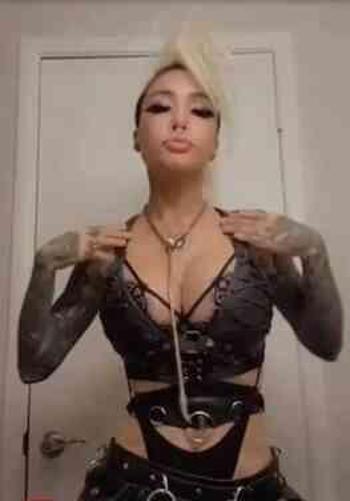 Playboy ve Maxim modeli Masuimi Max, evinde ölü bulundu