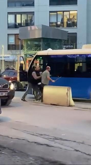 Kadıköy'de Sopalı Kavga Kamerada