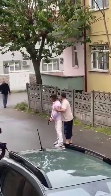 Motosiklet Egzoz Sesine Tepki: Tabanca ve Balyozlu Kavga