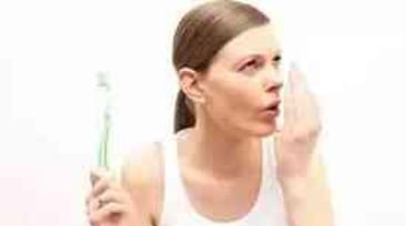 Ağız kokusu en hızlı nasıl gider? Mideden gelen ağız kokusu nasıl önlenir?