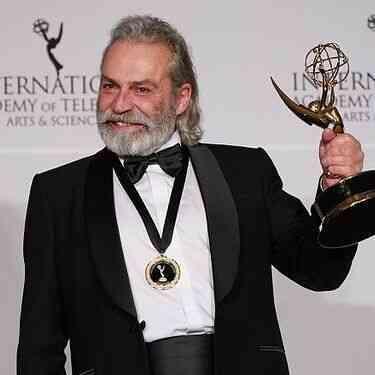 Haluk Bilginer, bir kez daha Emmy Ödülleri'nde aday gösterildi