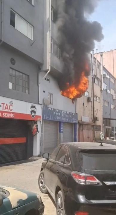 Motosiklet tamirhanesinde patlama: 1 ölü, 3 yaralı
