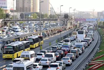 Trafikte Yeni Dönem! Araçlara Alkolmetre Kiti Takılacak