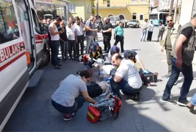 Silahlı Saldırgan, Sokak Ortasında Tartıştığı Karı-Kocaya Kurşun Yağdırdı