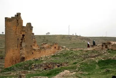 Diyarbakır'daki Gizemli Tapınakta Yeni Koridorlar Bulundu, Dünyanın Her Yerinden Görmeye Geliyorlar