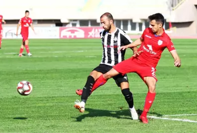 İzmir Derbisinde Altınordu, Altay'ı 2-1 ile Geçti!