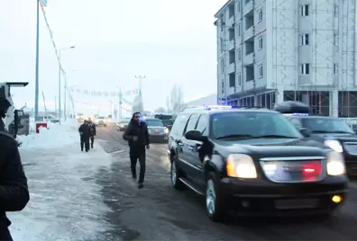 Başbakan Yıldırım'a Ulaşabilmek İçin Metrelerce Koştu