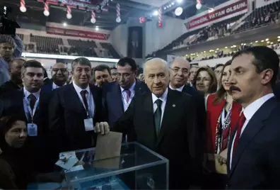 Bahçeli, MHP Genel Başkanlığına Yeniden Seçildi! 4 İsim Liste Dışı Kaldı