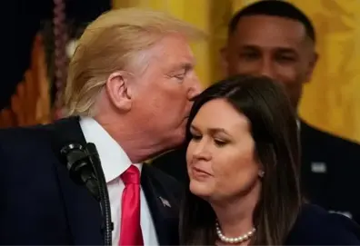 Trump'ın görevi bırakacağını açıkladığı Beyaz Saray Sözcüsü Sarah Sanders kimdir?