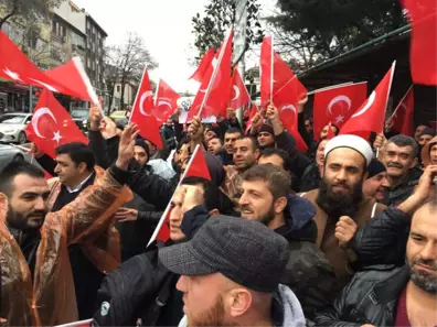 Gönüllü Asker Olmak İsteyen Yüzlerce Kişi Dilekçe Verdi