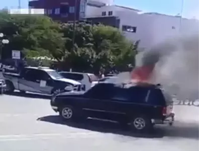 Meksika'da, Çocukları Çalmakla Suçlanan 2 Kişi Kalabalık Tarafından Yakılarak Öldürüldü