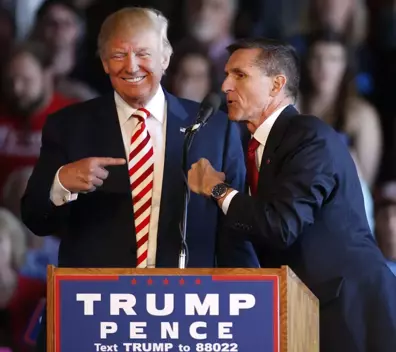 Trump'ın Eski Ulusal Güvenlik Danışmanı Flynn, FBI'a Yalan Söylediğini İtiraf Etti