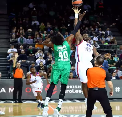 Türk Derbisinde Zafer Anadolu Efes'in