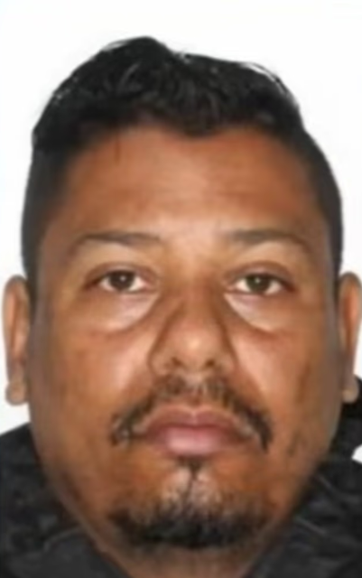 Hakem uyuşturucu operasyonunda sahada kelepçelenerek gözaltına alındı