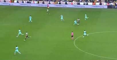 Bu sezon alev aldı! İrfan Can Kahveci'nin rakibine attığı çalım ağızları açık bıraktı
