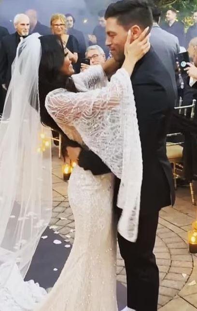 Aldatılan koca, karısına sürpriz doğum günü yapıp ilişkisini ifşa etti